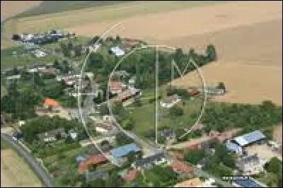 Nous terminons notre balade dans l'Eure, &agrave; Saint-Martin-la-Campagne. Nous sommes en r&eacute;gion ...