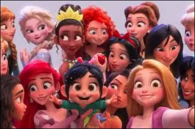 Dans "Les mondes de Ralph 2.0", que piquent les princesses Disney à Vanellope ?