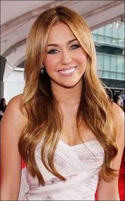 En 2010, elle sort son 3e album studio. Comment s'appelle-t-il ?