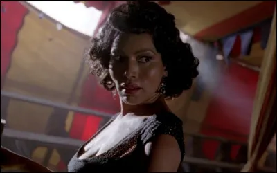 Quel est ce personnage joué par Angela Bassett ?