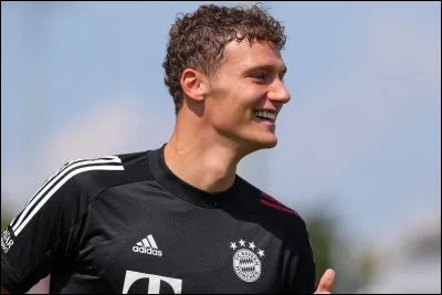 En quelle ann&eacute;e est n&eacute; Benjamin Pavard ?