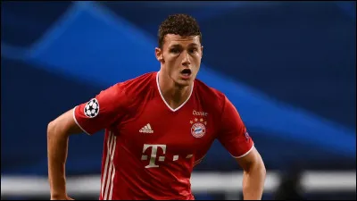 Combien p&egrave;se-t-il ?