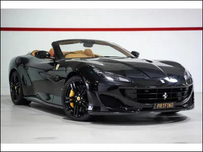 Quelle est la marque de cette voiture ?