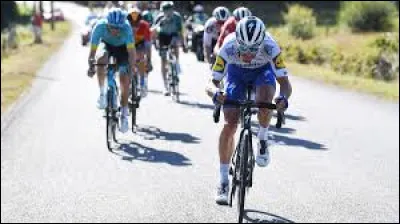 Lequel de ces coureurs cyclistes n'a jamais gagné le Tour de France ?