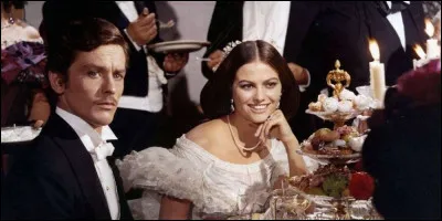 Alain Delon, harcelé par un petit réalisateur débutant du nom de Visconti, accepta finalement de jouer le premier rôle de ce film sorti en 1963, aux côtés d'un obscur acteur américain, dont il ne se souvient même plus du nom !