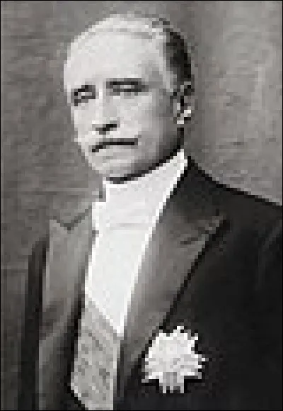 Quel est le prénom du président Deschanel ?