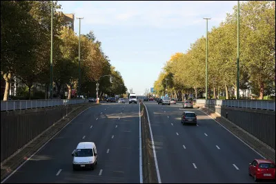 Chaste gardait, c'est la...