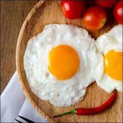 L'uf est un aliment riche en protéines.