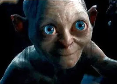 Dans "Le Seigneur des anneaux" comment s'appelait Gollum avant de devenir Gollum ?
