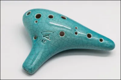 Quel est le nom de cet instrument de musique &agrave; vent ovo&iuml;de dont l'origine remonte &agrave; 12 000 ans ?