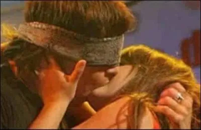 D'aprs les rumeurs, Demi serait sorti avec un des Jonas. Lequel ?