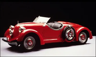 Chacune de nos trois rivales a obtenu son patronyme actuel de façon différente. Toutefois, une des affirmations ci-dessous est erronée. Laquelle est-ce ?