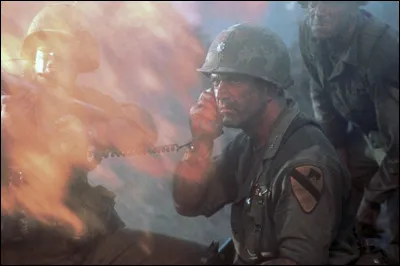 Film sorti en 2002, avec Mel Gibson dans le rôle principal : le film montre l'emploi massif d'hélicoptères et d'avions de bombardement à travers la bataille de la Drang, dirigée par le lieutenant-colonel Moore, en novembre 1965 : c'est ...
