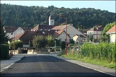 Commune de la métropole Bisontine, en Bourgogne-Franche-Comté, Gennes se situe dans le département ...