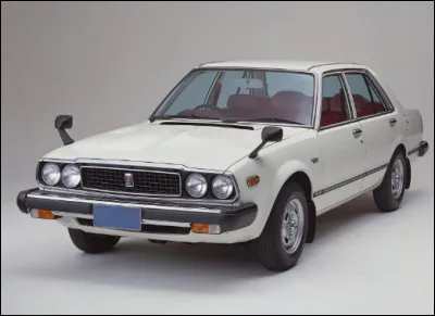 Constructeur réputé pour produire des moteurs très fiable, le modèle en illustration est le premier modèle de la marque à être produit aux États-Unis. Quel est ce modèle ?