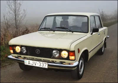 Durant plusieurs décennies, le géant turinois a permis à de nombreux constructeurs de produire ses modèles sous licence comme celle-ci. Comment s'appelle-t-elle ?