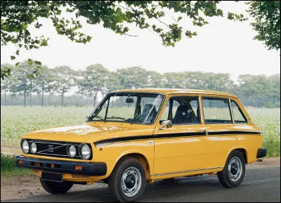 Petite citadine originaire du nord de l'Europe, son constructeur bordait la mer du Nord, celle en illustration est un modèle rebadgé. Pouvez-vous me nommer le nom du modèle rebadgé.