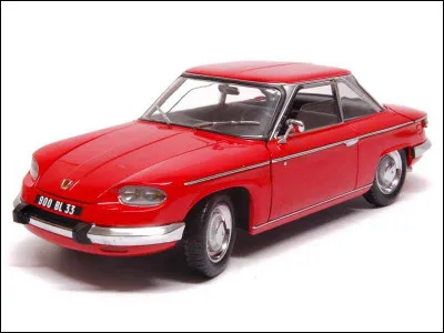 Ce modèle Panhard est-il une PL 17 ?