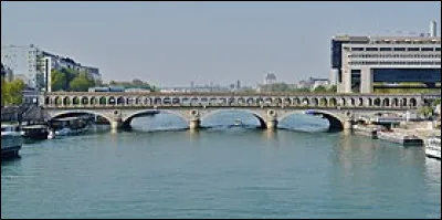 Ce pont de Paris, est-il celui de Bercy ?