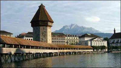 Ce pont en bois de Lucerne, est-il le Kapellbrücke ?