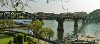 Ce pont ferroviaire de Kanchanaburi, est-il celui de la rivière Kwai ?