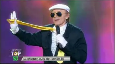 Qui chantait "T'as le look coco" ?