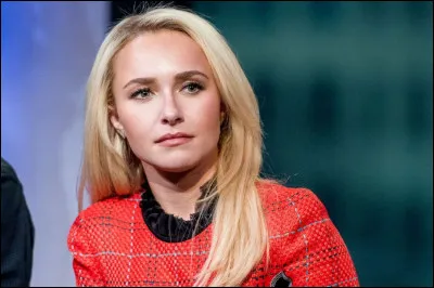 Cette actrice américaine, connue par son rôle de Claire Bennet dans la série fantastique "Heroes" puis par celui de Juliette Barnes dans "Nashville", c'est ... Panettiere.