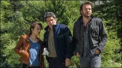 Le tout premier épisode "La Mort et la Belle Vie" est adapté d'un roman de...