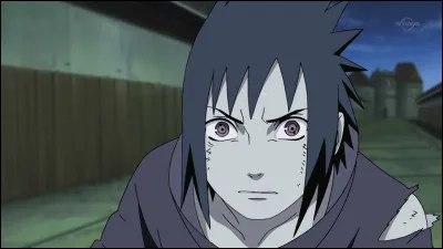 À quel âge Sasuke a-t-il éveillé son Sharingan à un Tomoe ?