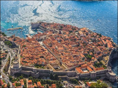 Ville de Croatie sur la côte dalmate :