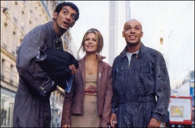 Complète le titre du film : "La Tour Montparnasse..." ?