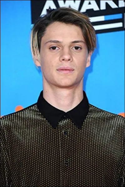 Qu'est-ce qu'il adore faire ?