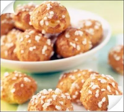 De la pte  chou garnie de grains de sucre gnreux.