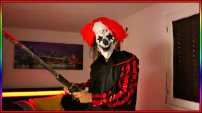 Deux de tes amis se battent sous ton nez. Que fais-tu ?