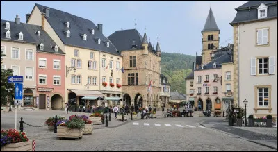 Echternach, petite ville de 5 600 habitants situ&eacute;e dans la vall&eacute;e de la S&ucirc;re, est une ville ...