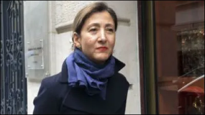 Cette femme politique colombo-française, candidate à la présidentielle colombienne en 2002, enlevée les FARC et maintenue en captivité pendant plus de six ans dans la jungle amazonienne, c'est ... Betancourt.