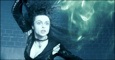 Quand Bellatrix participe à la bataille au département des Mystères, elle affronte // et tue // .