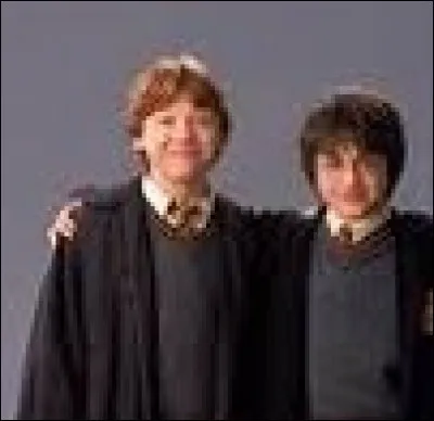 En quatrième année, qui a dansé avec Padma Patil au bal de Noël ?