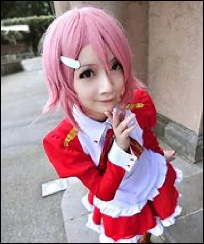 Lisbeth est une forgeronne, elle appartient à l'univers de :