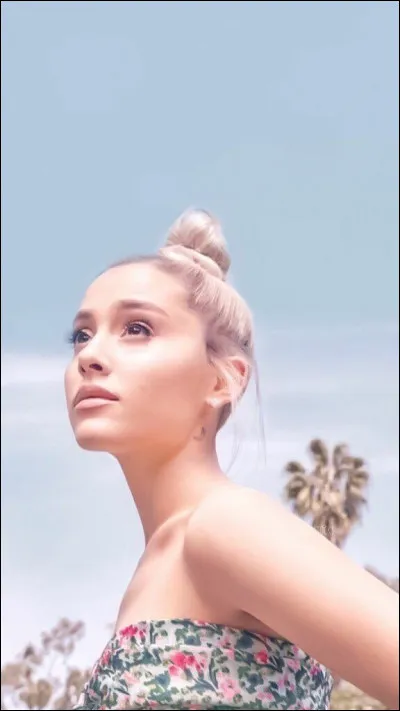 Comment s'appelle son nouveau parfum ?