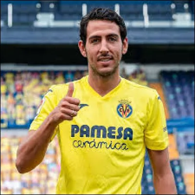 Dans quel club Parejo évoluait-il avant de s'envoler à Villarreal ?
