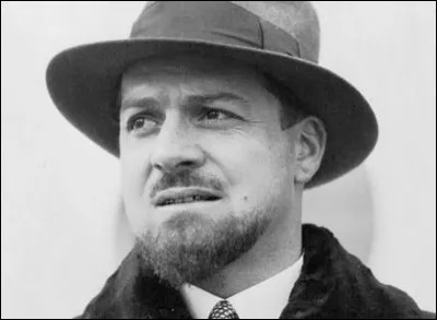 Cet homme politique, militaire et aviateur italien, grand partisan du régime fasciste, et gouverneur de la Libye italienne, c'est ... Balbo