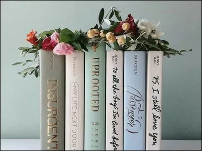 Parmi ces livres, trouvez l'intrus, par rapport &agrave; l'auteur :