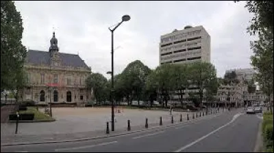 Ville francilienne d'un peu plus de 62 000 habitants, dans la Petite Couronne, Ivry-sur-Seine se situe dans le département ...