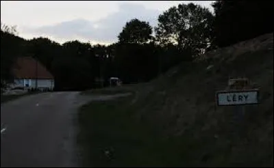 Commune de Bourgogne-Franche-Comté, dans le Châtillonais, Léry se situe dans le département ...