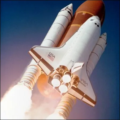 Quelle navette spatiale am&eacute;ricaine, qui a effectu&eacute; son premier vol en 1984, doit son nom &agrave; l'un des navires de James Cook ?