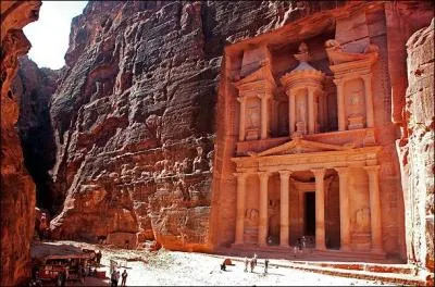 Quelle est cette merveille actuelle ?