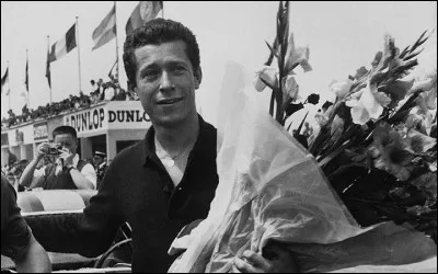 Ce pilote automobile belge, quatre fois vainqueur des 24 heures du Mans entre 1958 et 1962, c'est ... Gendebien