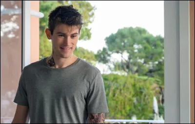 Quel est le personnage joué par Victor Meutelet ?