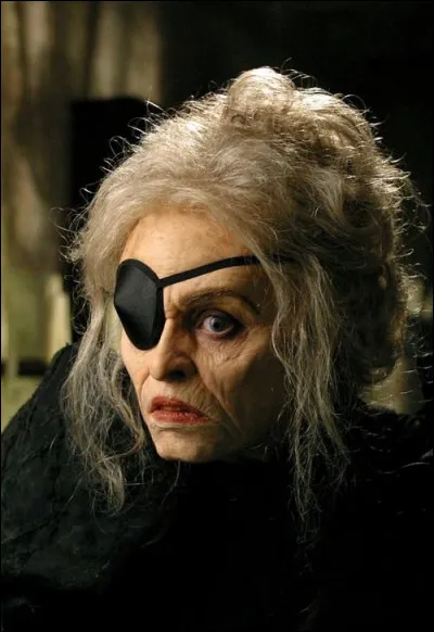 Dans quel film Helena Bonham Carter est-elle une sorcière ?